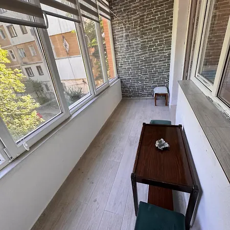 Linen Tree Apartment *
